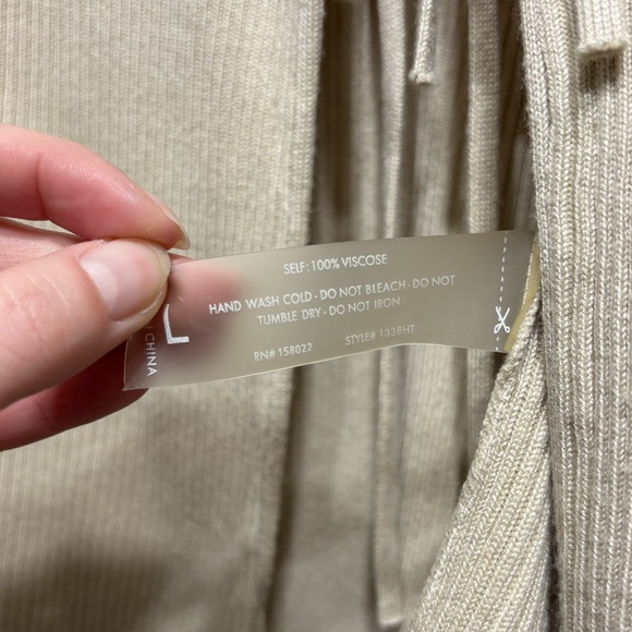 Fashion Nova Vintage Ribbed Short Sleeve Tie Front Cropped Shirt Crop Top Cream - Picture 5 of 7